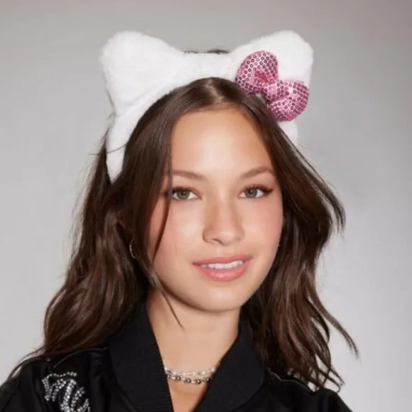 Forever 21 | Accessories | Hello Kitty Forever 2 Sequin Bow  display picture 2